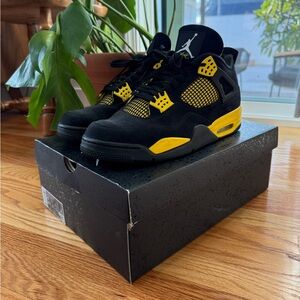 “Thunder” Air Jordan 4 Retro - Size 13